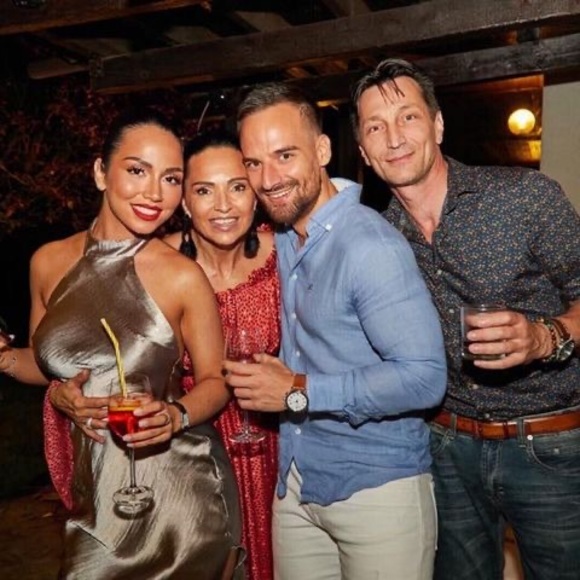 Meet your Posher, Andreea - Picture 1 of 1